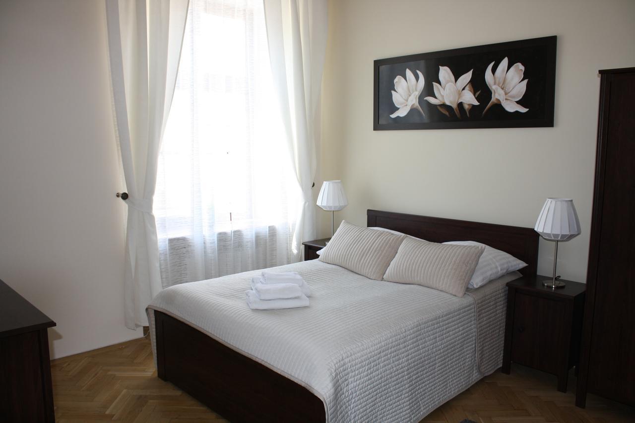 Place 4 You Apartments Краков Экстерьер фото